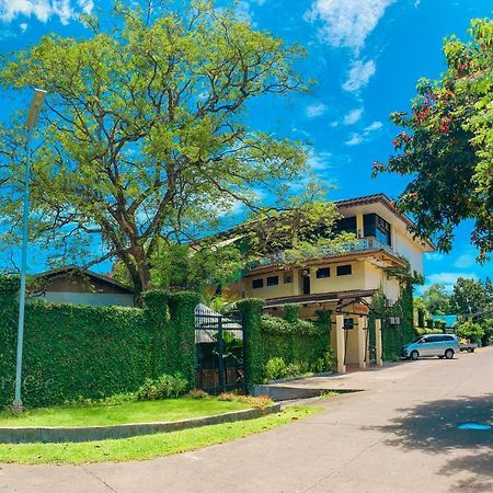 Mabini Hotel Mambajao Exterior photo